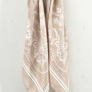 Foulard carré bandana rose
