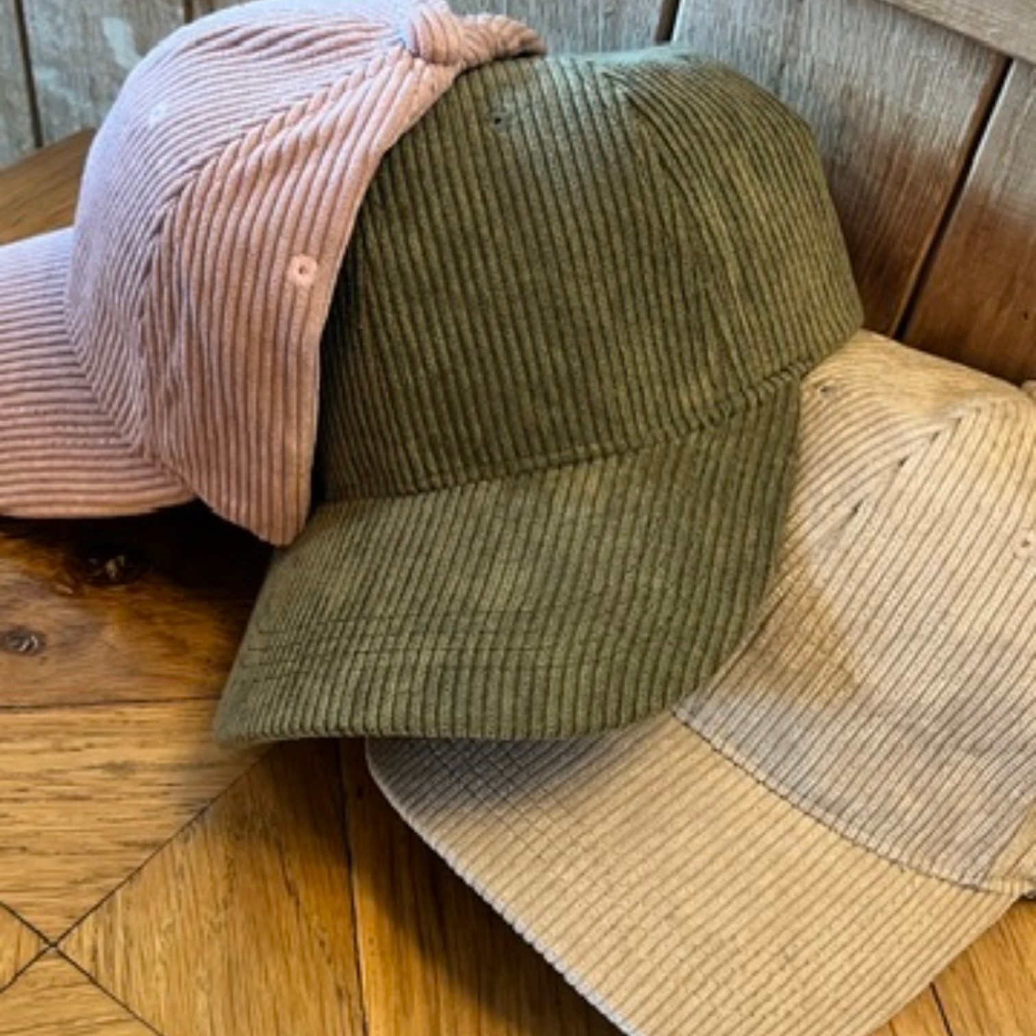 chapeaux